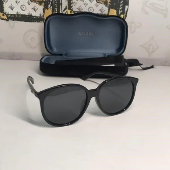 New Authentic Chic Black Sunglasses GG0261SA 001 New Authentic Chic Black Sunglasses GG0261SA 001 main image 2